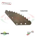 LS2021SX - TUNGSTEN - Left - Knife for mixer wagon UNIFEED - Vertical - Toothed - FARESIN - (5 Pz.) LS2021SX - TUNGSTEN - Left - Knife for mixer wagon UNIFEED - Vertical - Toothed - FARESIN - (5 Pz.)