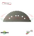 L321 - Knife for mixer wagons UNIFEED Toothed - Ø142 - ALIECO - 5 Pcs. L321 - Knife for mixer wagons UNIFEED Toothed - Ø142 - ALIECO - 5 Pcs.